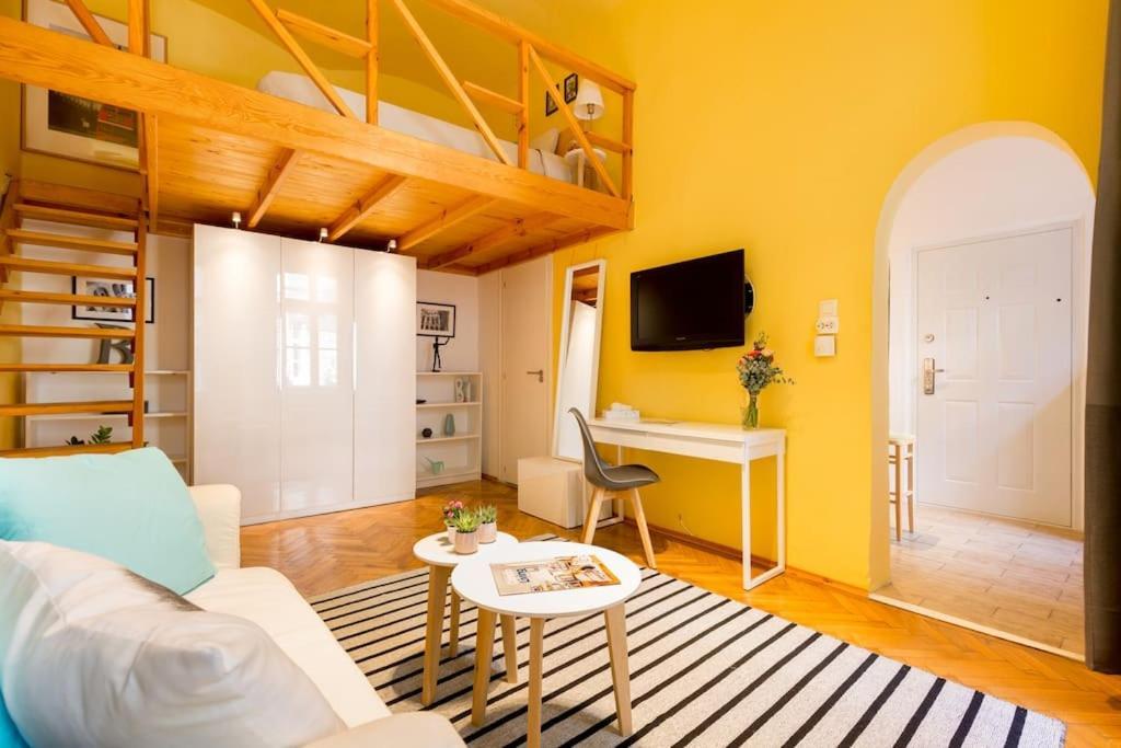 Juliet's Residence/romantic Nook Apartamento